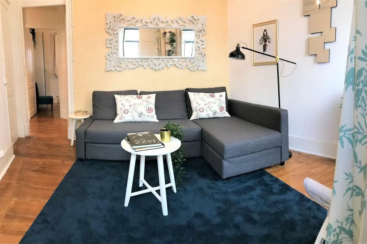 Principe Real - 2 Bedroom Apartment With Terrace Lisboa