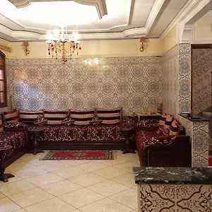 https://stay-with-low-budget.marrakeshhotelsmorocco.com