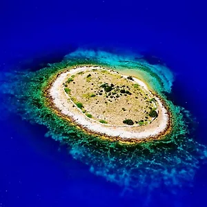 https://villa-valeria.splithotels.org