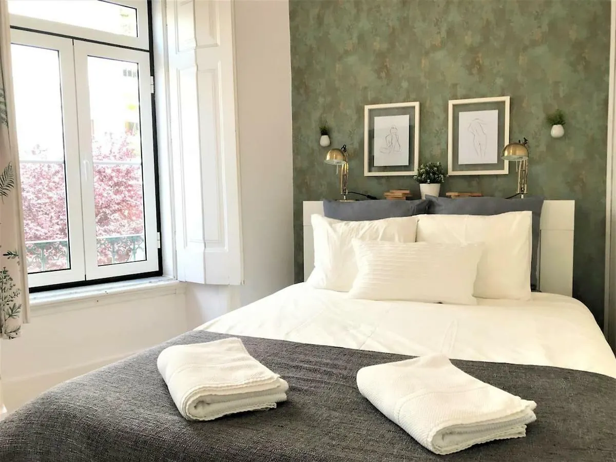 Principe Real - 2 Bedroom Apartment With Terrace Lisbon