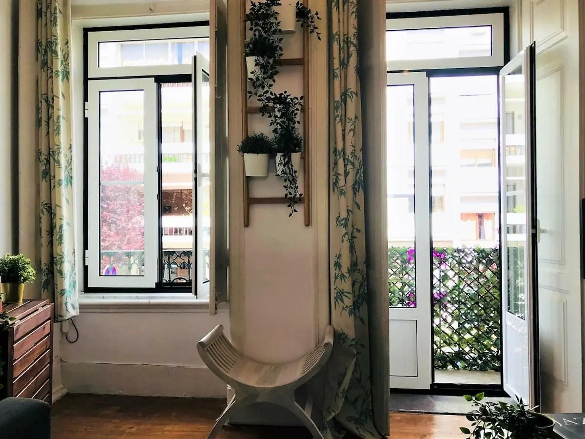 Principe Real - 2 Bedroom Apartment With Terrace Lisbon